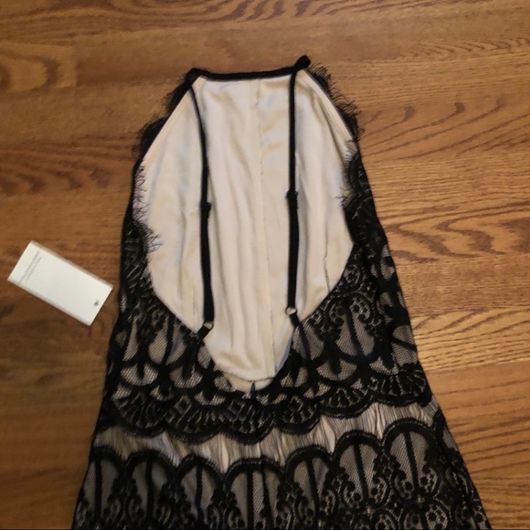 Tobi lace dress - Picture 4 of 4